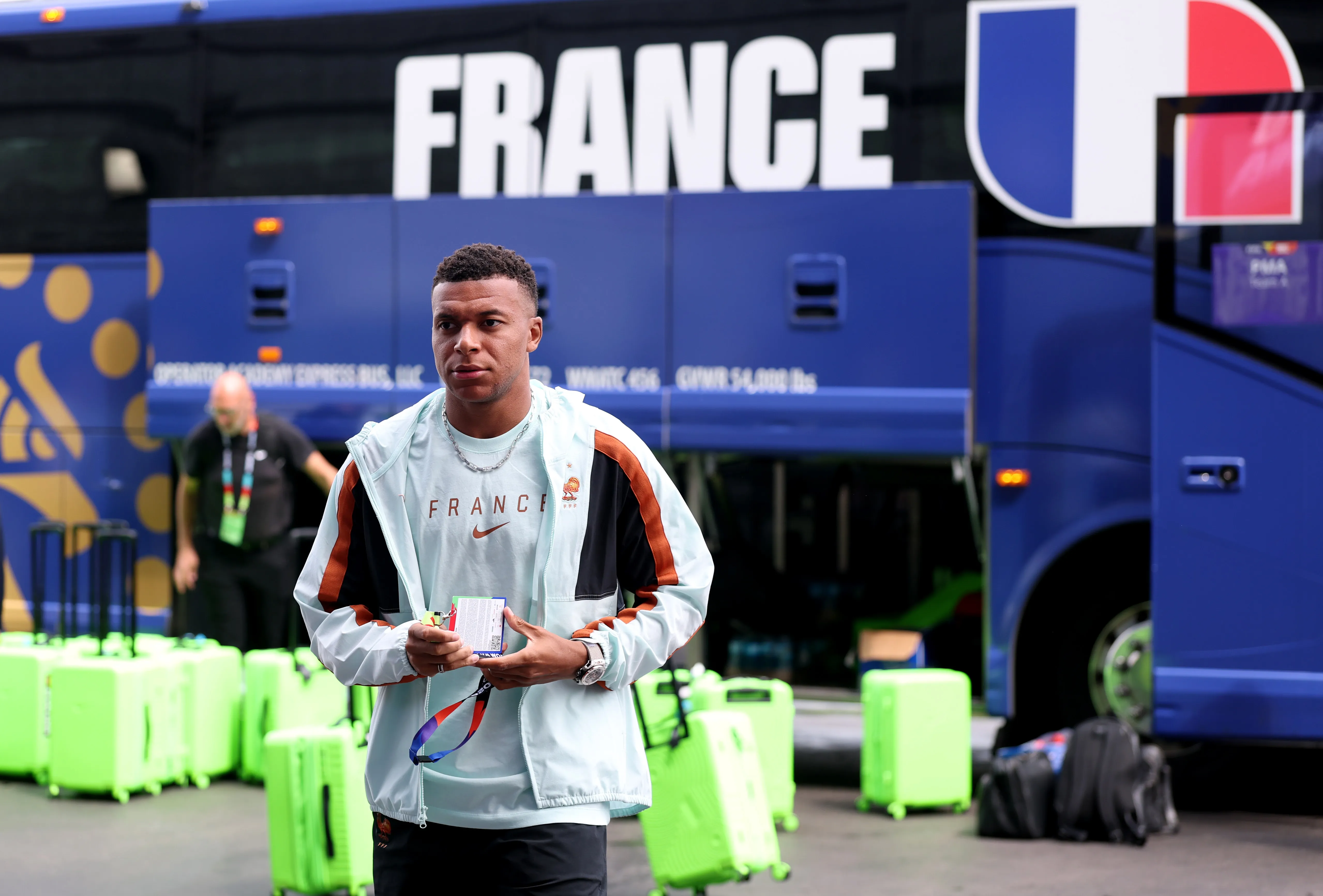 Mbappé ya está en el estadio en Filadelfia. (Photo by Kevin C. Cox/Getty Images)