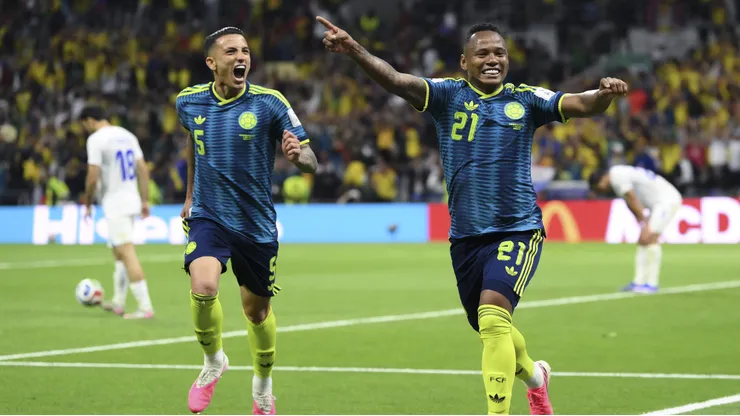 Colombia debutó con un triunfo ante Uzbekistán.
