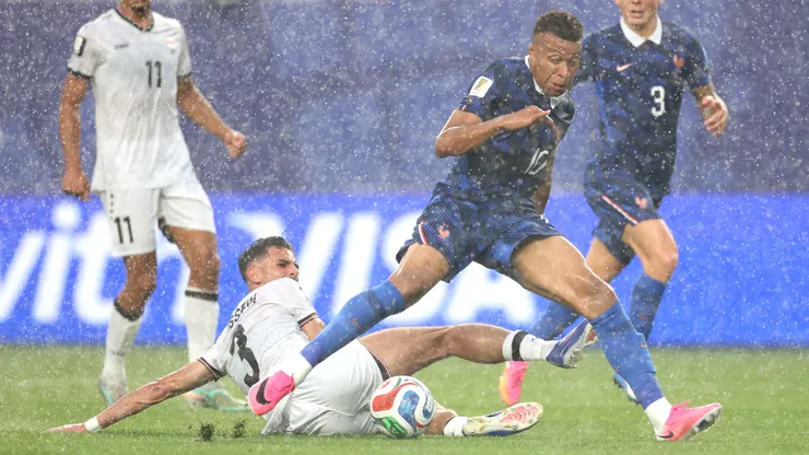 Mbappé llega a 16 goles en los mundiales.