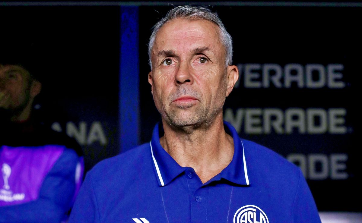 ¿Se acerca a la selección chilena? La carta con que Gustavo Álvarez se despidió de San Lorenzo