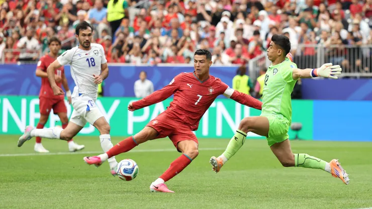 Cristiano Ronaldo se lució ante Uzbekistán