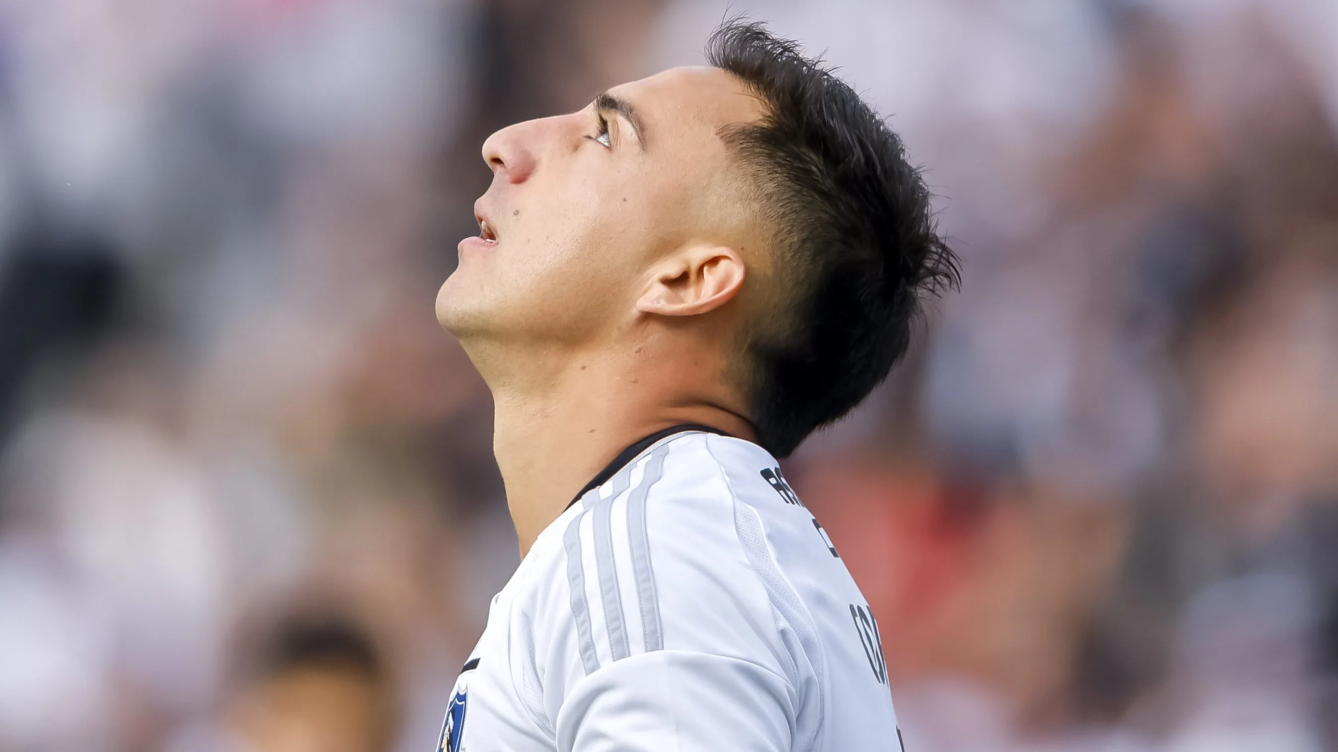 Javier Correa sufre un duro castigo del Tribunal de Disciplina y Colo Colo lo pierde.