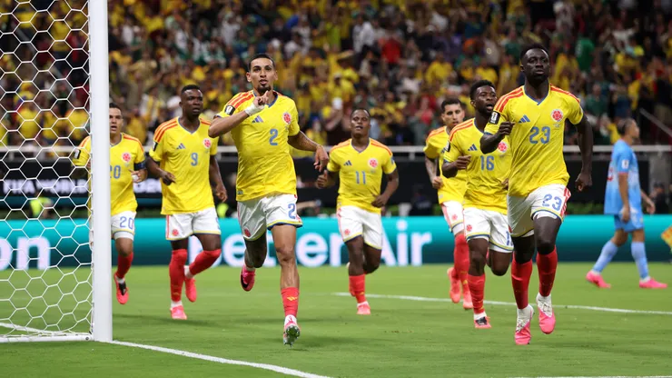 Daniel Muñoz anotó el 1-0 para Colombia.