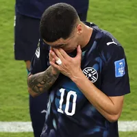 La sanción de la FIFA a Almirón por taparse la boca en el Mundial