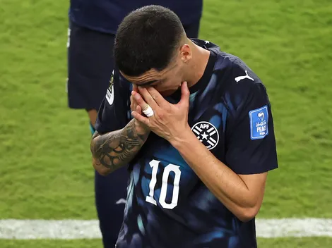 La sanción de la FIFA a Almirón por taparse la boca en el Mundial