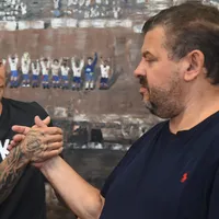 Dirigente que fichó a Edu Vargas hace pebre a Bielsa: "Un espejismo que..."