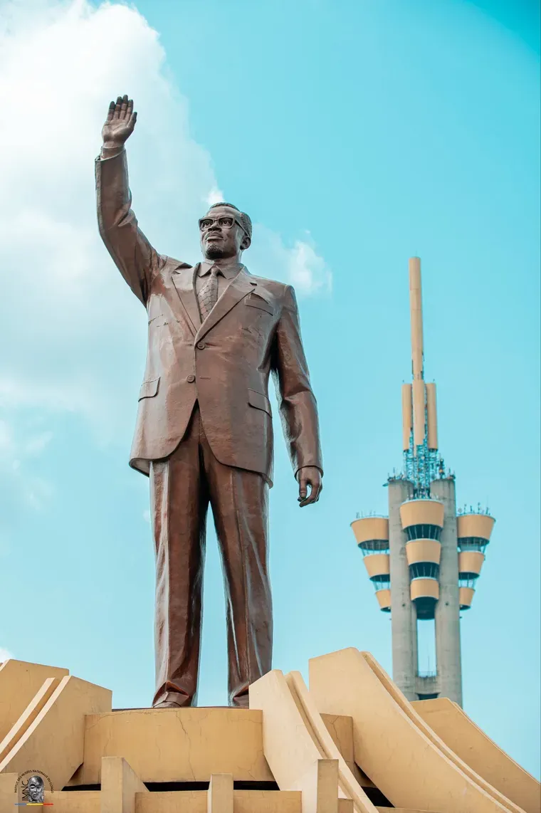 La verdadera estatua de Patrice Lumumba en Kinshasa. Imagen: Archivo