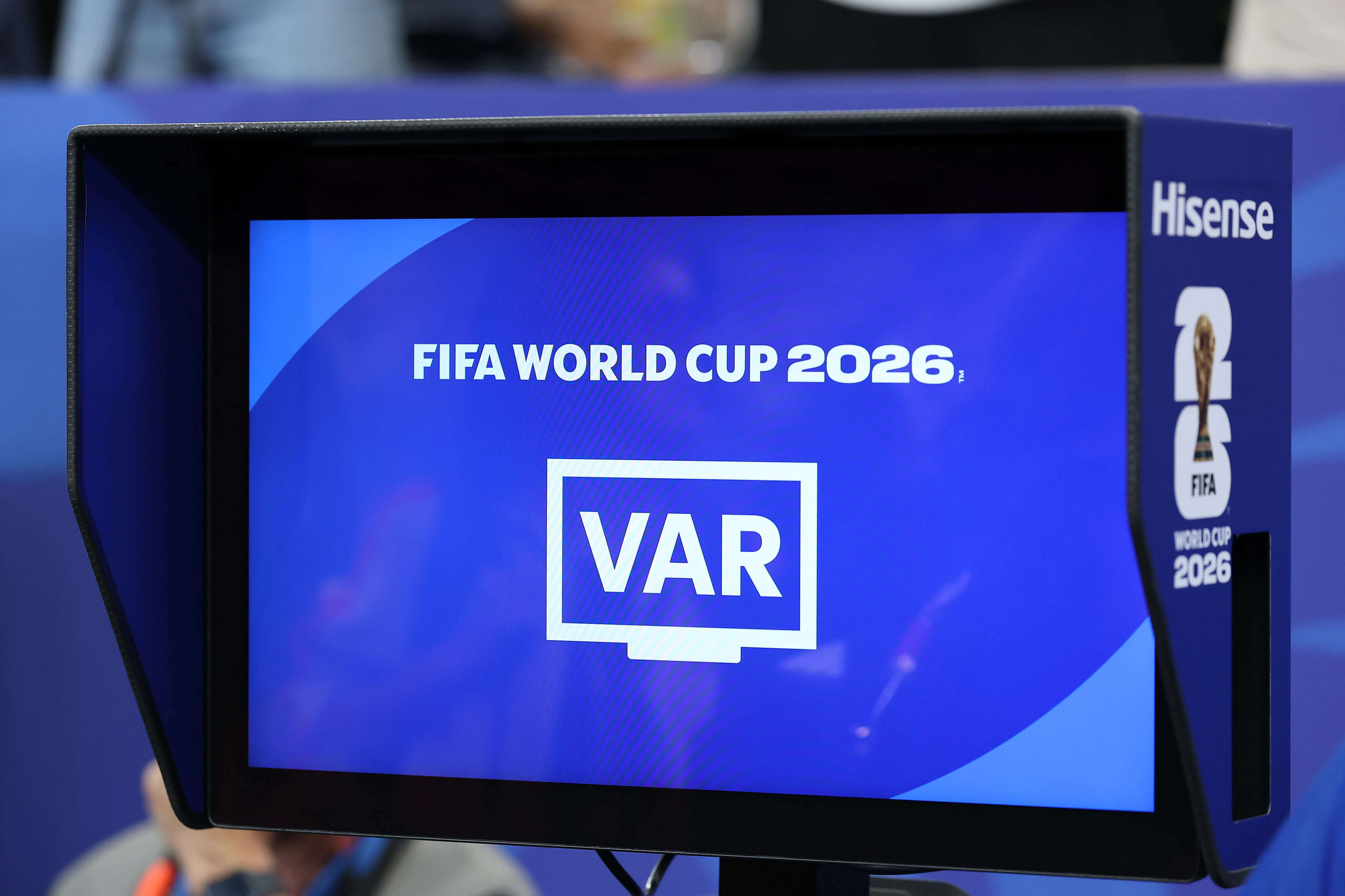 El VAR ha sido mejorado en el Mundial y se suma a las importantes novedades que se han implementado este 2026 (Photo by Alexander Hassenstein/Getty Images)