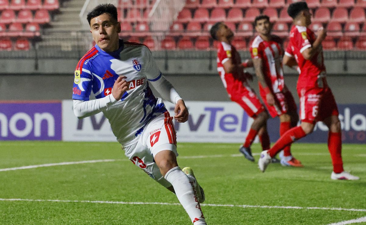 Ignacio Vásquez brilla desde la banca en U de Chile: cuatro goles tras perder el puesto