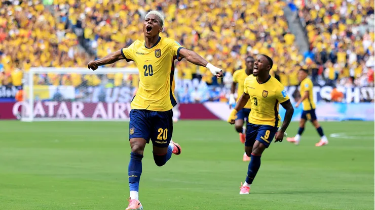 Angulo puso el 1-1 para Ecuador.
