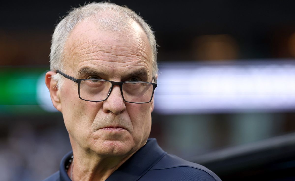 Marcelo Bielsa apela a la garra charrúa para clasificar contra España: “La urgencia nos va a mejorar”