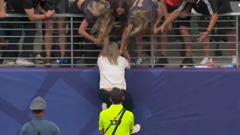Ballack reacciona por el loco Sebastián Beccacece.