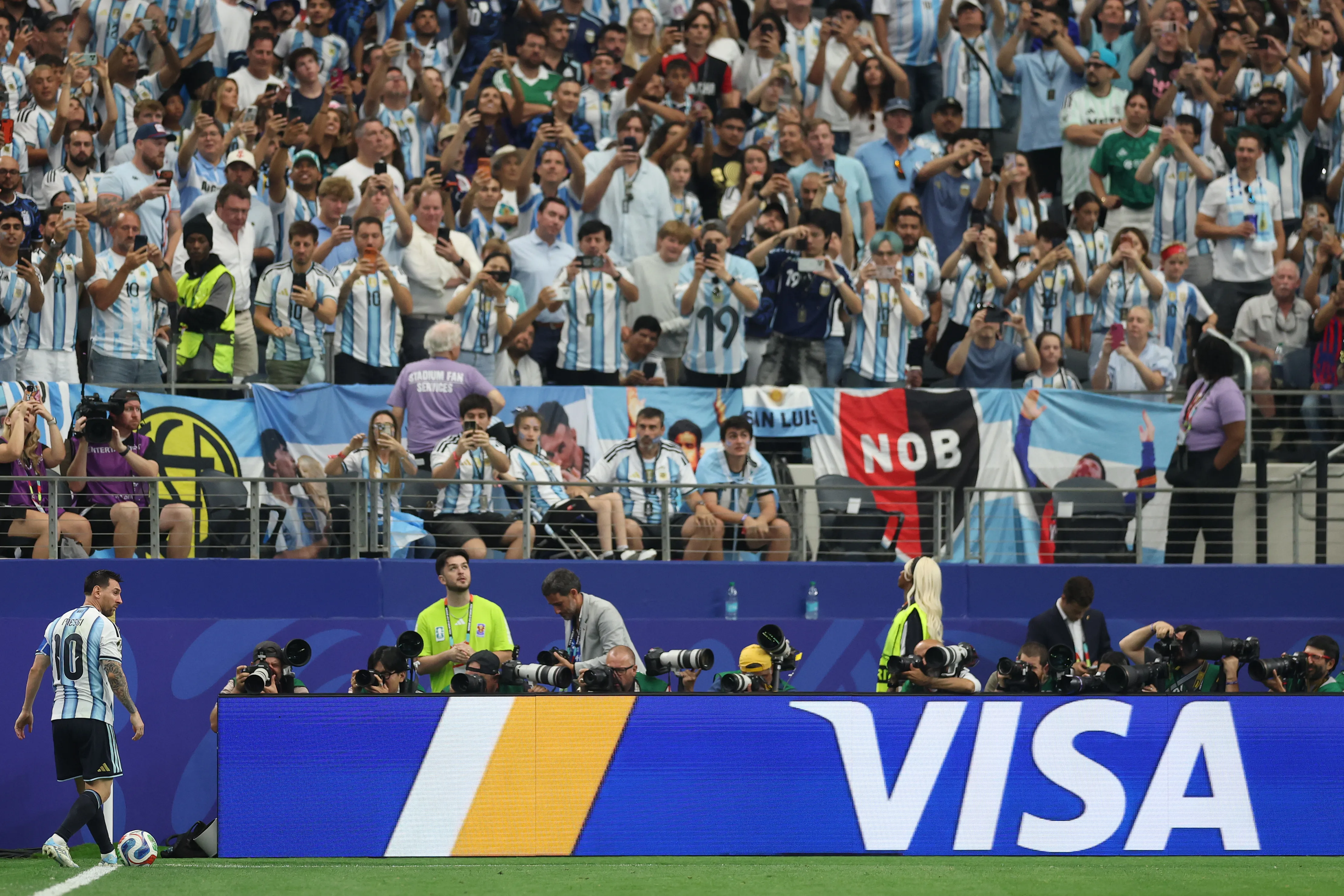 Argentina tuvo mucha fortuna en el sorteo. (Photo by Michael Steele/Getty Images)