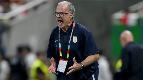 Marcelo Bielsa protagonizó un feo exabrupto tras la eliminación de Uruguay.
