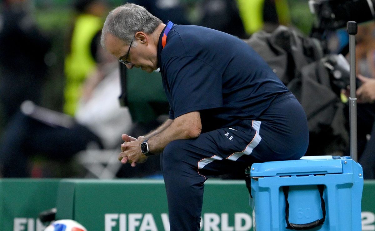 Ex mundialista uruguayo le tira la carga completa a Marcelo Bielsa: “Contaminó el ambiente”