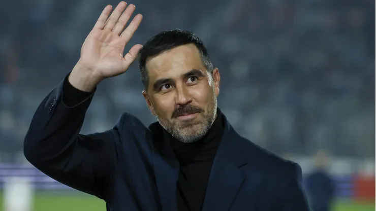 Bravo analizó el recambio en el arco de La Roja.