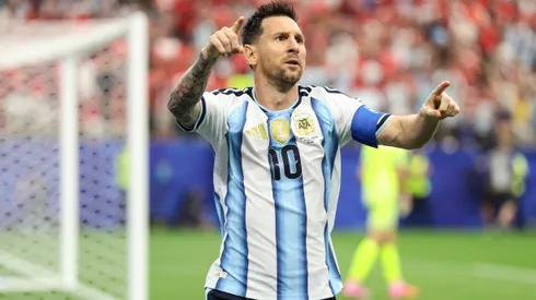 Lionel Messi no es titular en Argentina.