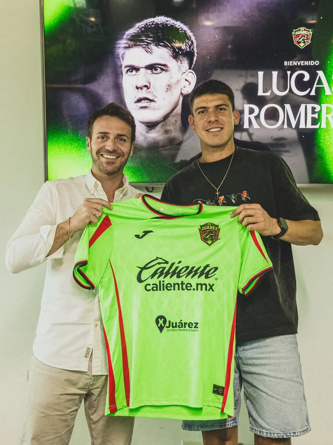 Lucas Romero fue presentado en el Juárez de México.
