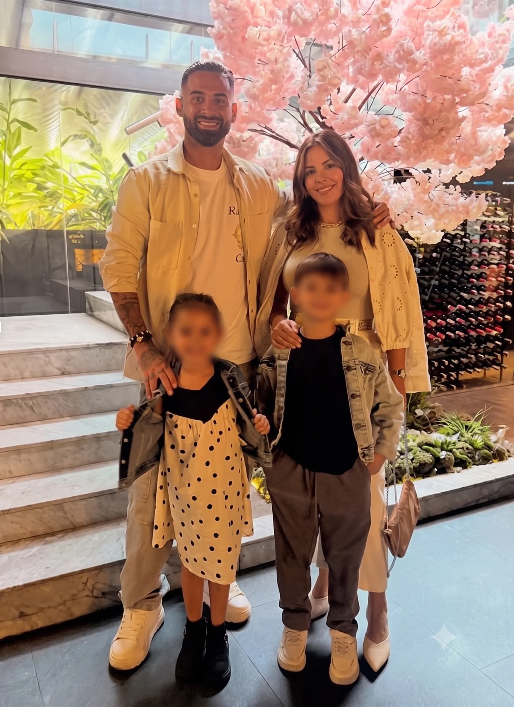 Lucas Trejo lamenta la muerte de su esposa y sus hijos en el terremoto de Venezuela. Foto: Instagram.