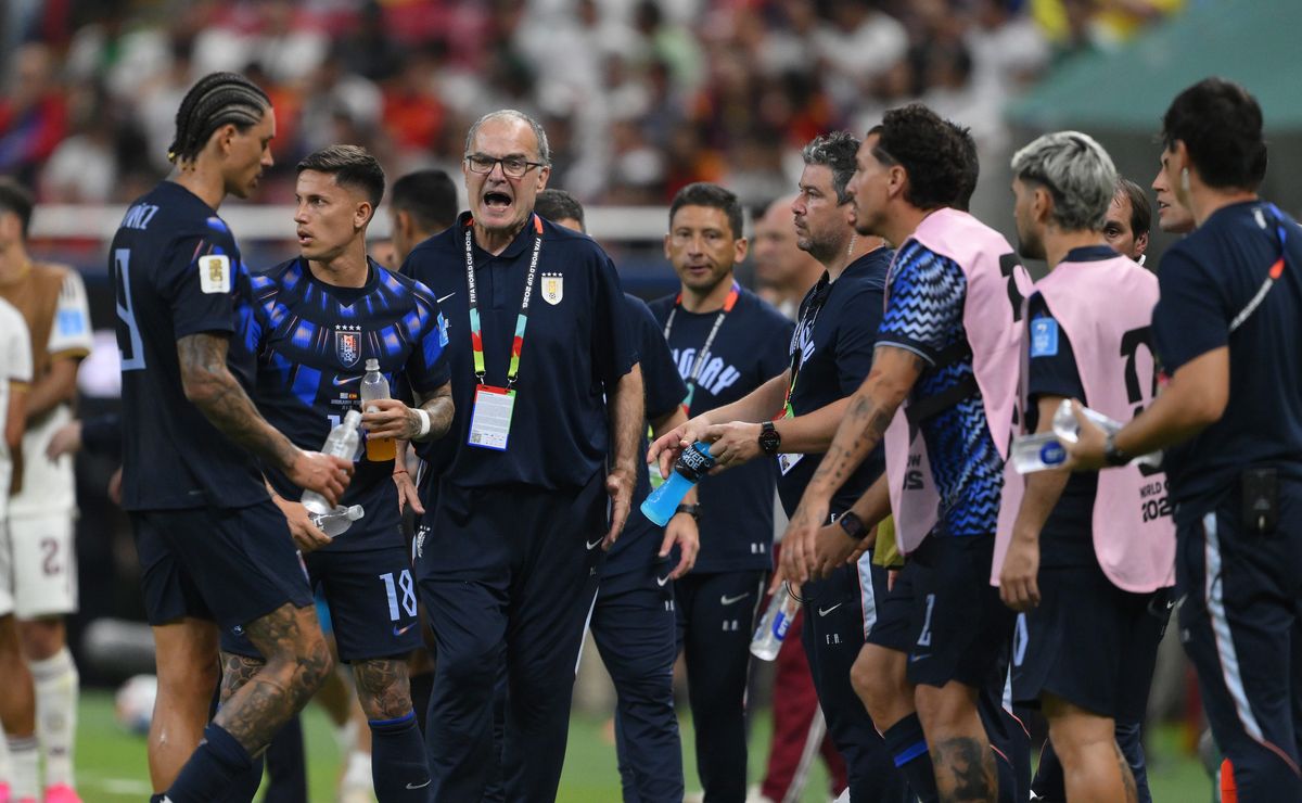 Histórico relator uruguayo detalla los errores de Marcelo Bielsa en el Mundial: “Es un tóxico”