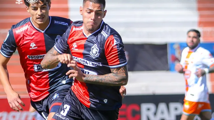Antofagasta derrotó a Cobresal y sigue intratable en Copa Chile.