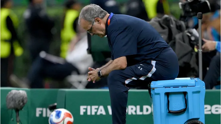 Bielsa se llena de críticas por su adiós en el Mundial.