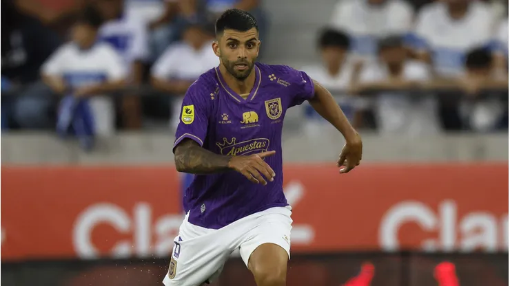 El jugador podría regresar al futbol chilena.