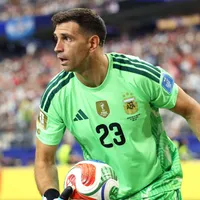 Juventus aclaró qué pasa con el posible fichaje del Dibu Martínez.