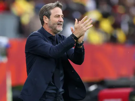 Mientras suena como DT de la Roja, exige condiciones para renovar