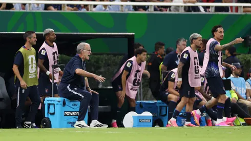 Marcelo Bielsa se va de la selección uruguaya.