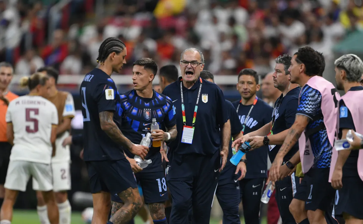 Marcelo Bielsa cerca de dirigir selección chilena Marcelo Bielsa cerca de dirigir selección chilena