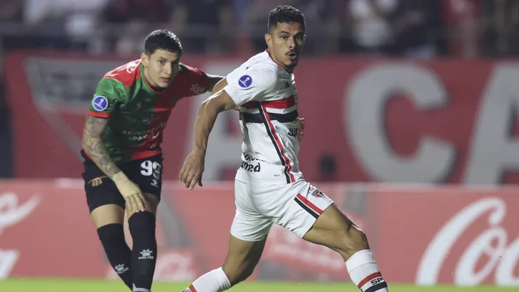 Gonzalo Reyna jugó Copa Sudamericana con Boston River.