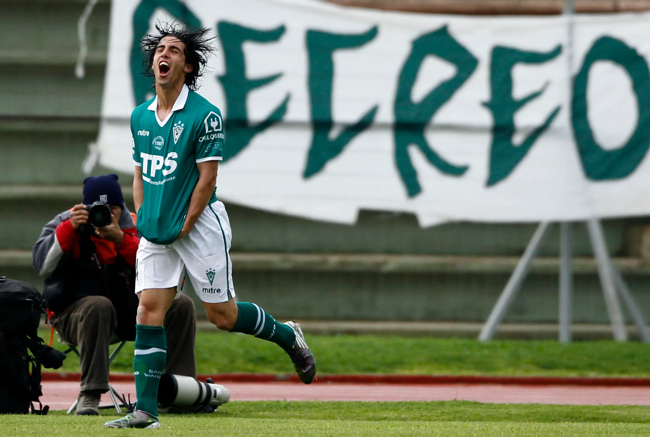 Matías Pérez, exjugador de Santiago Wanderers, fue aludido directamente por Marcelo Bielsa. (ANDRES PINA/PHOTOSPORT).