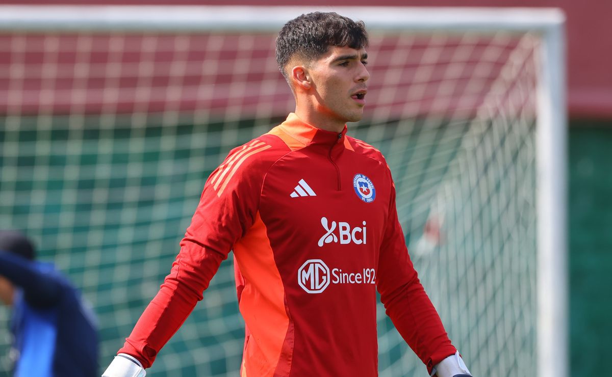 Se complica el panorama de Vicente Reyes en Inglaterra: un nuevo fichaje lo alejaría del Norwich