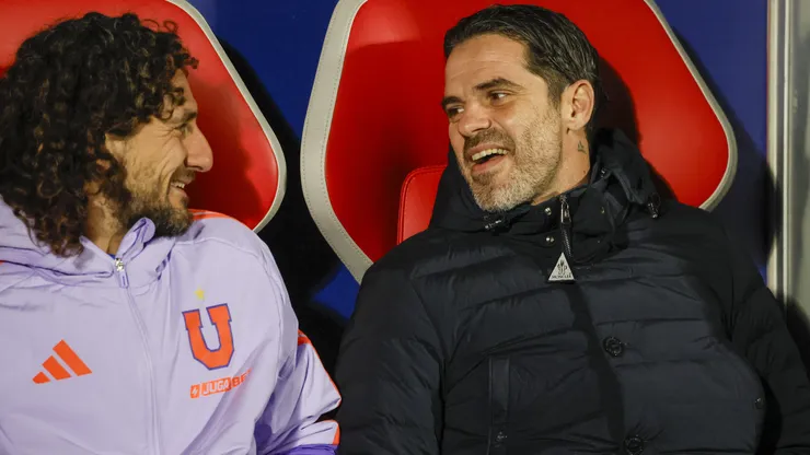 Fernando Gago volvió a dirigir a la U luego de sufrir un infarto.