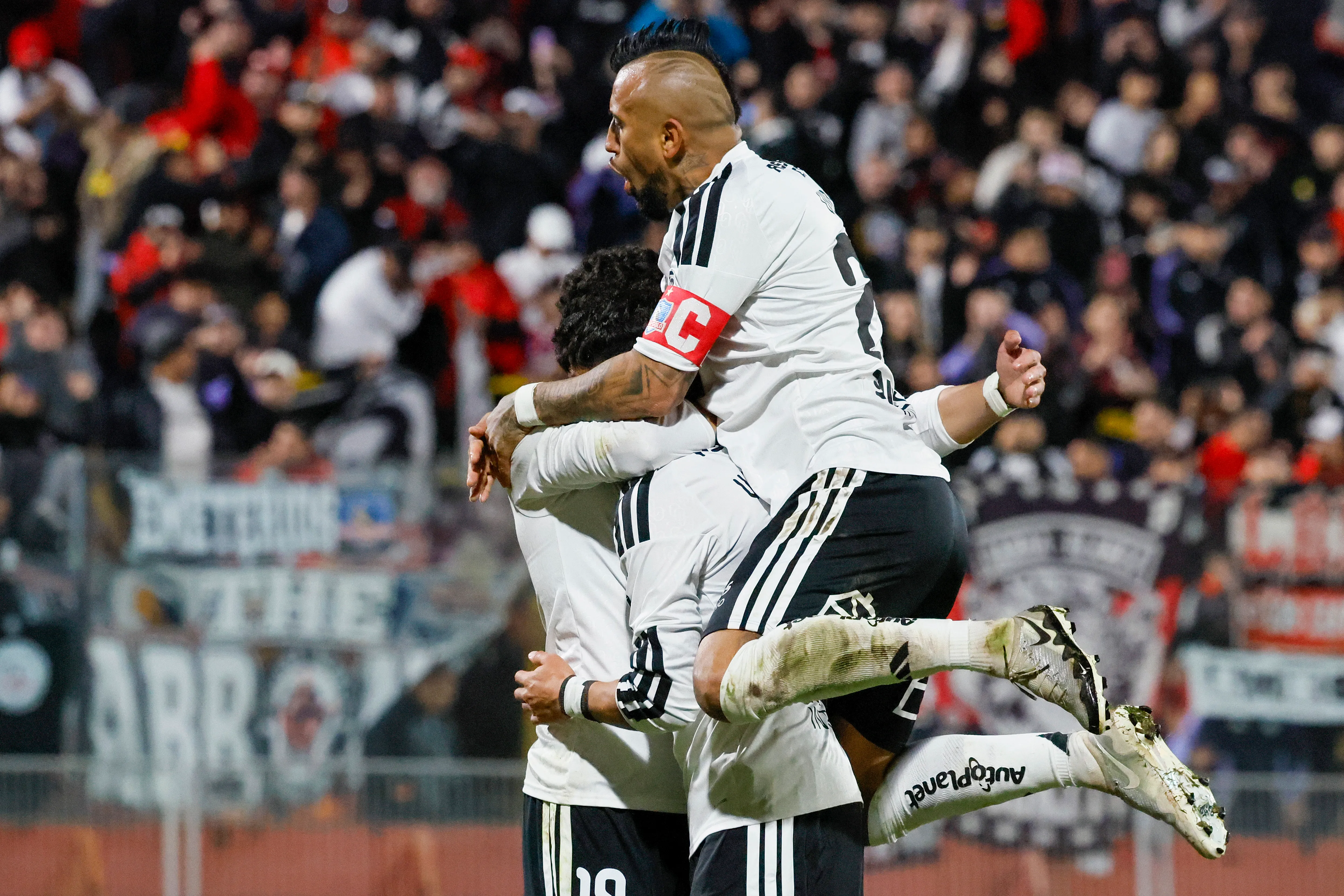 Colo Colo puede sacar pasajes a octavos de Copa Chile si se dan estos resultados. Foto: Photosport.