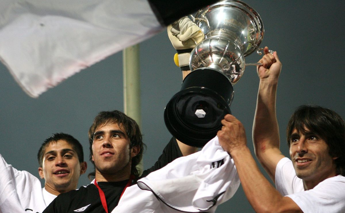 Moisés Villarroel cuenta los secretos del Colo Colo “Campeón en tu cara”: “Ni practicábamos penales”
