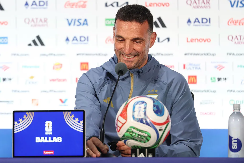 Lionel Scaloni analiza el partido ante Cabo Verde. (Photo by Stacy Revere/Getty Images)