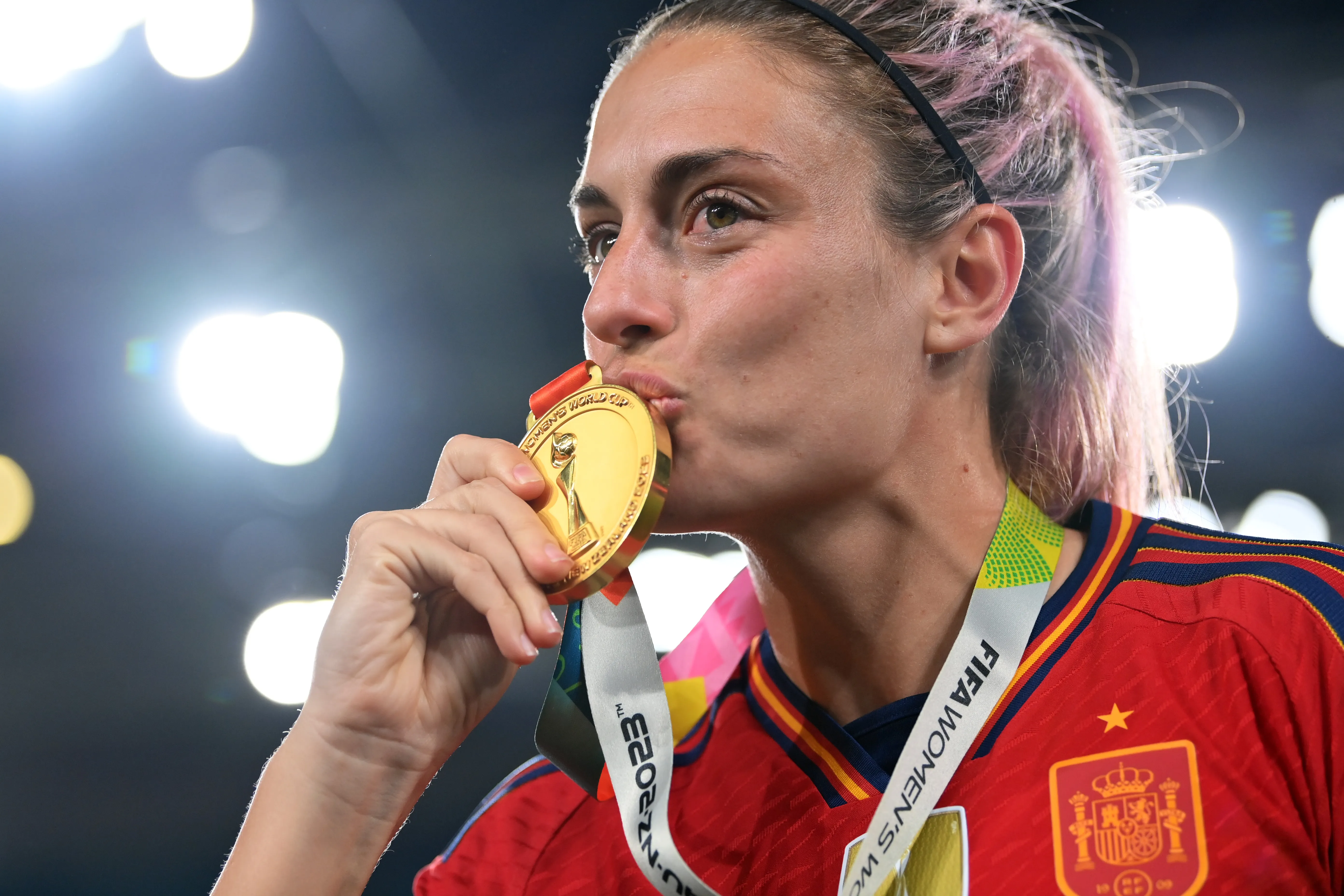 El impase de Solabarrieta con Alexia Putellas, doble balón de Oro y campeona del mundo con España.