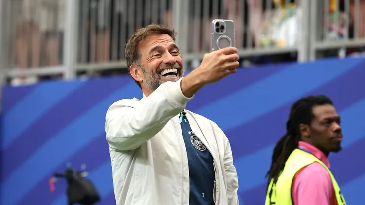 Klopp con la camiseta de Alemania en el partido ante Curazao
