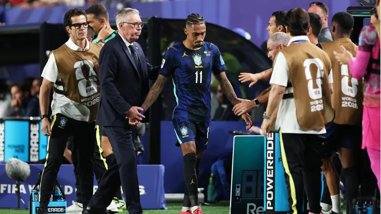 Raphinha se alista para volver en Brasil.
