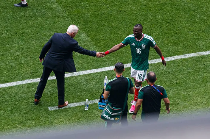 Julián Quiñones ha sido diferencial en México durante el Mundial. (Getty Images).