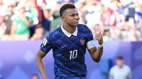 Kylian Mbappé anotó y le dio la clasificación a Francia