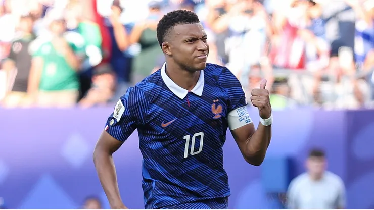 Kylian Mbappé anotó y le dio la clasificación a Francia