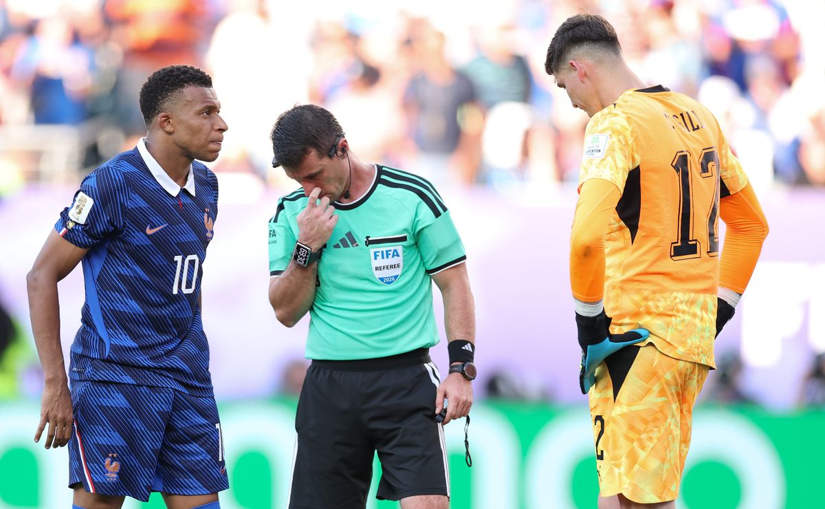 Gill describe el encontrón con Mbappé en derrota de Paraguay vs Francia en el Mundial 2026: “No me dio bola y entré en calentura”