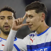 Católica remonta con dos golazos y sigue con su tranco demoledor