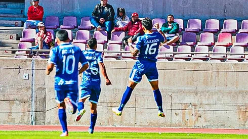 Antofagasta golea a La Serena y está en octavos de final en Copa Chile.