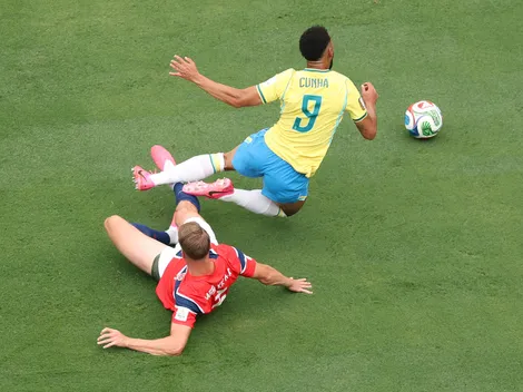 Vibrante inicio de Brasil-Noruega: penal atajado