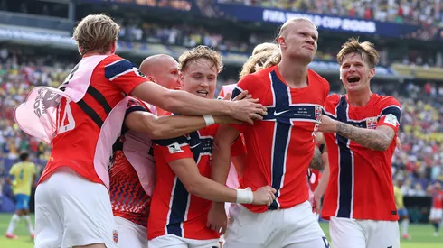 Erling Haaland fue el héroe de los Vikingos Rojos.