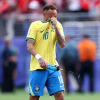 "Neymar debió jugar desde el inicio, hubiera hecho el penal"